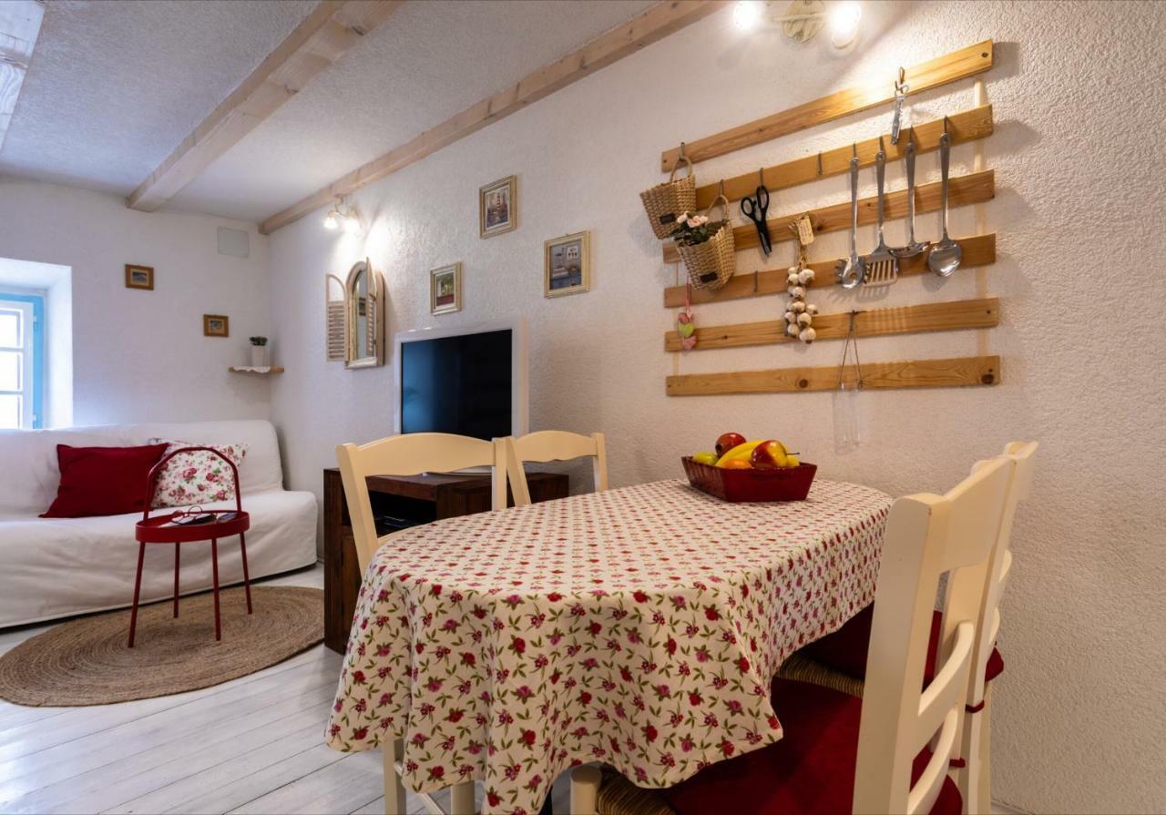 Apartman Valdi Baška Eksteriør billede