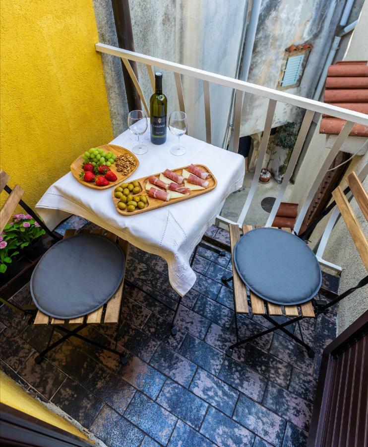 Apartman Valdi Baška Eksteriør billede